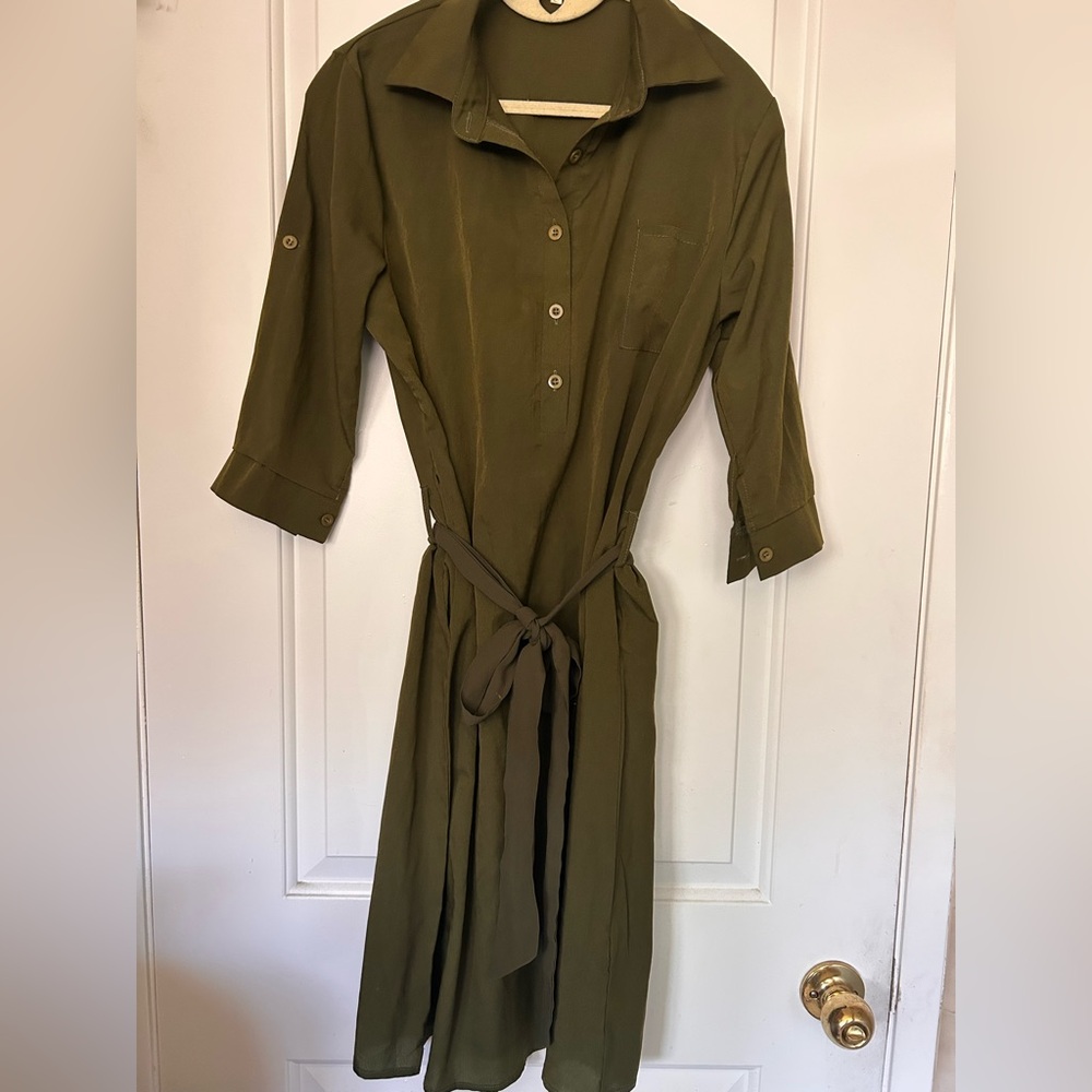 Olive Green Button-Front Shirt Dress with Tie Belt - Picture 2 of 6